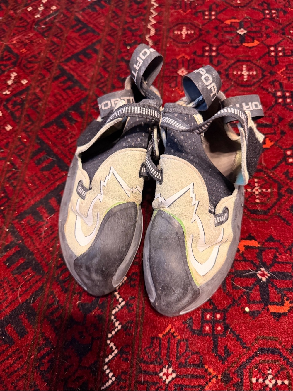 La sportiva Futura Jade 37 climbing no edge shoes